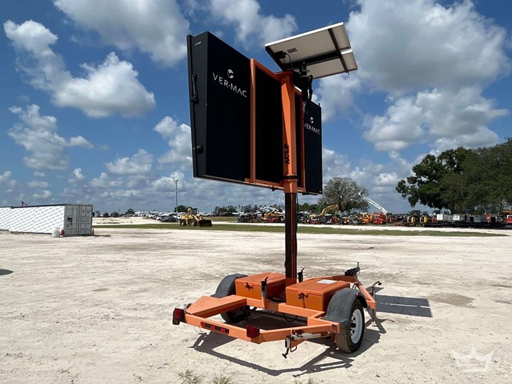 2015-ver-mac-solar-towable-message-board-image-3