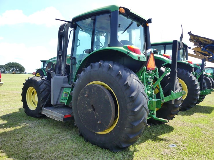 2015-john-deere-6115m-image-4