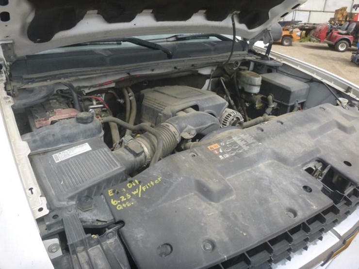2009-chevrolet-3500-image-12