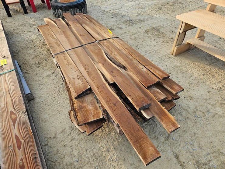 #207-•-1"-thick-walnut-lumber-image-5