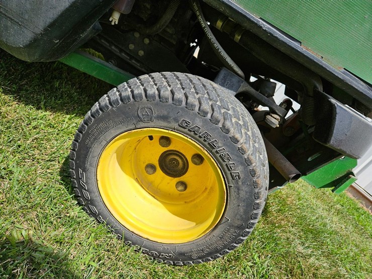 2011-john-deere-1445-image-36