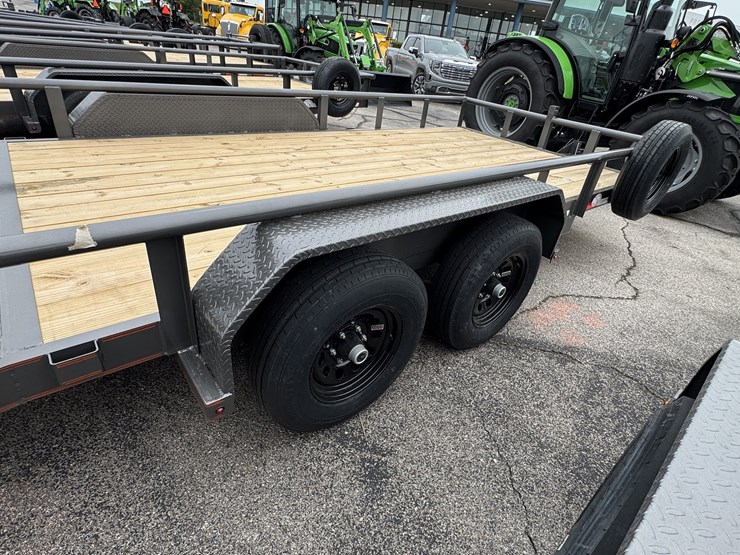 2026-bellwether-premier-16'-pipe-top-trailer-image-5