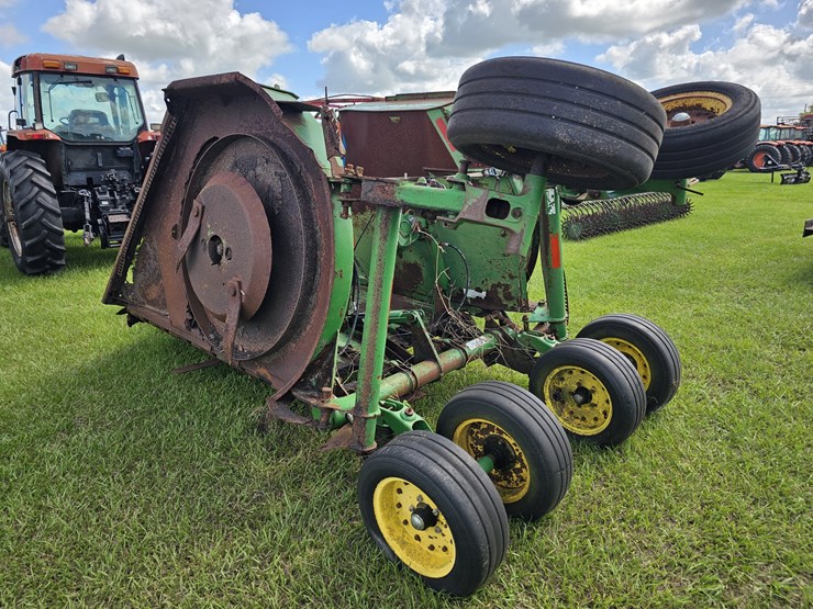 john-deere-15-image-4