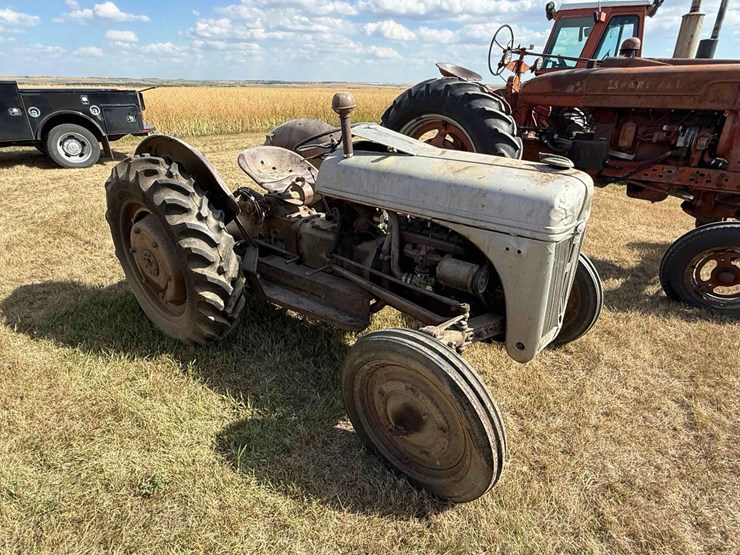 ford-8n-image-6