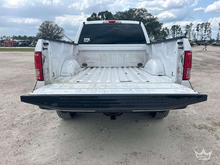 2017-ford-f150-image-22