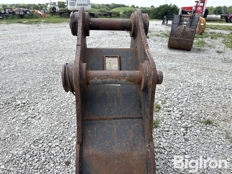 geith-12”-mini-excavator-bucket-image-13