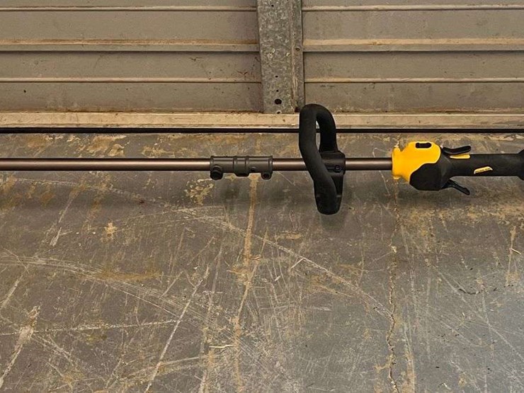 dewalt-electric-weedeater---unused-image-1