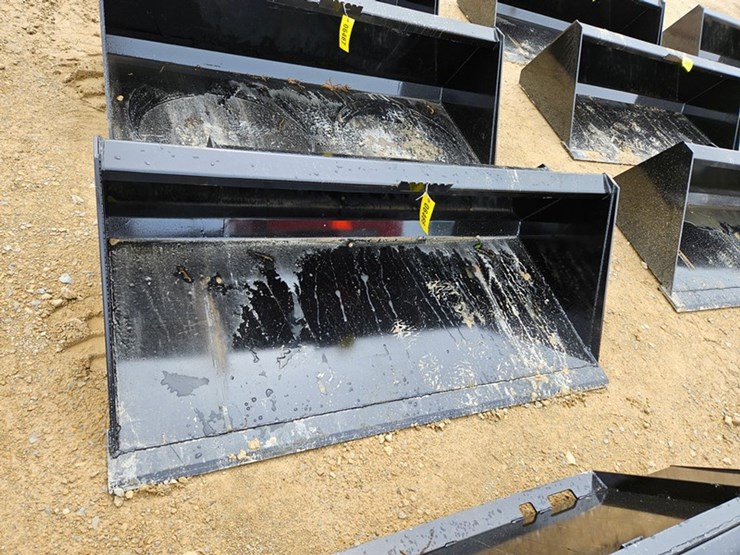 #233-•-swict-66"-material-bucket-image-8