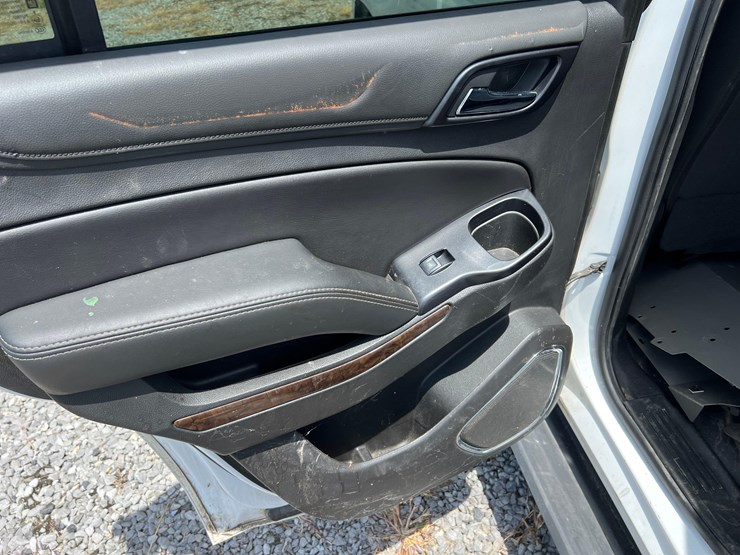chevrolet-tahoe-image-46