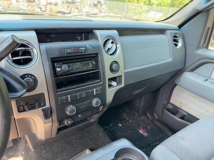 2011-ford-f150-xlt-image-18