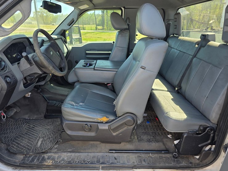 f450-utility-service-truck-image-15