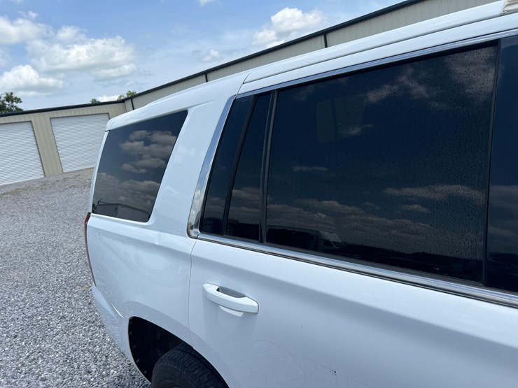 chevrolet-tahoe-image-17