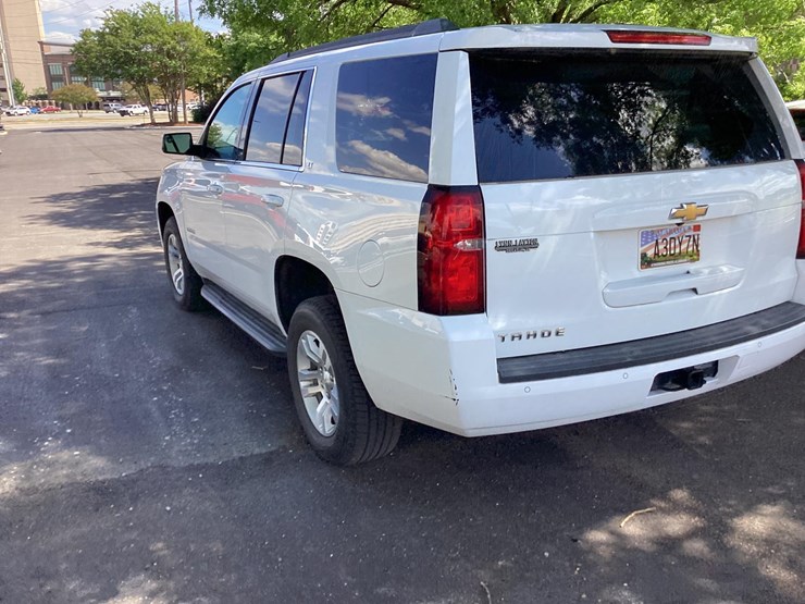 2017-chevrolet-tahoe-image-7