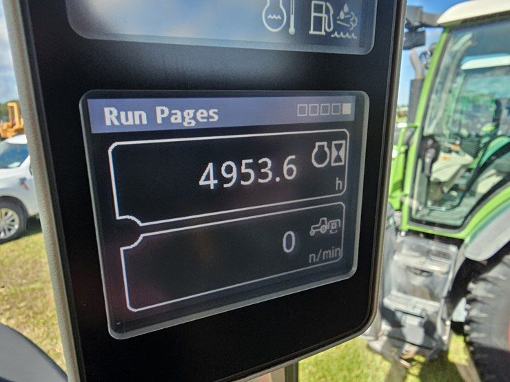 2021-john-deere-6155m-image-15