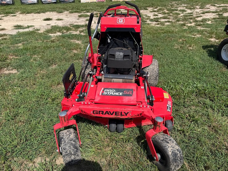 gravely-prostance-52-image-2