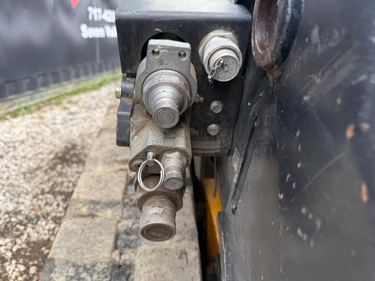 2019-jcb-2ts-7t-image-11