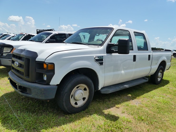 2008-ford-f250-xl-image-1