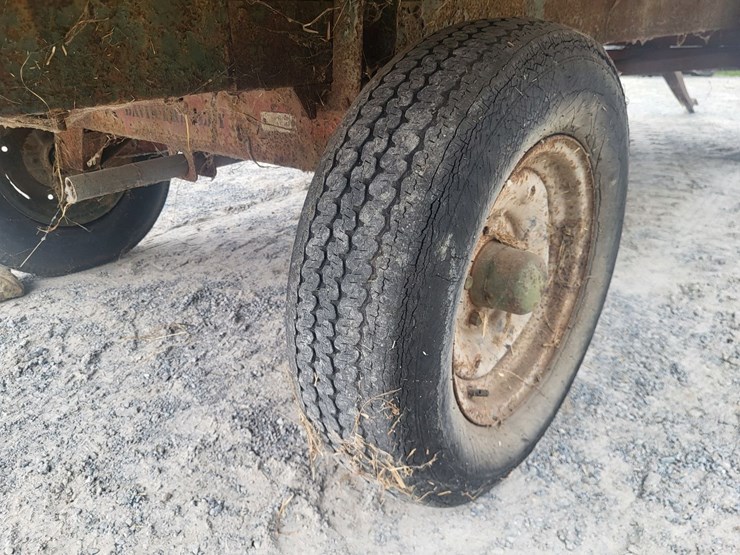 hay-wagon-w/running-gear*contents-on-wagon-not-included*.-image-31