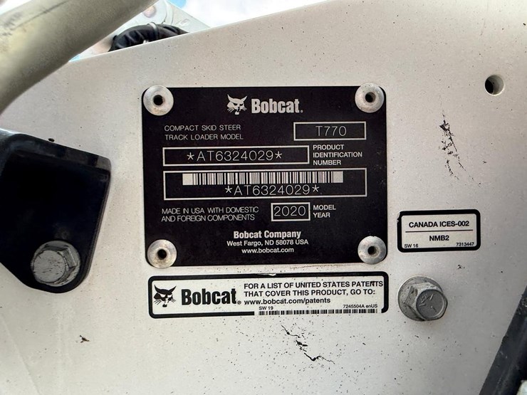 2020-bobcat-t770-image-29