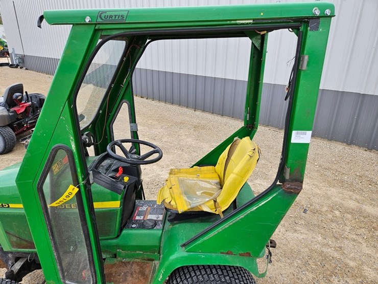 john-deere-425-image-18
