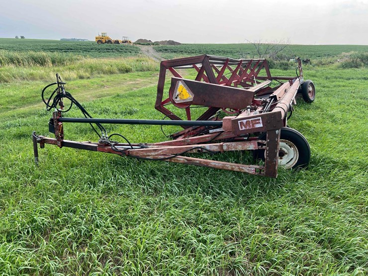 massey-ferguson-pull-type-windrower-image-4