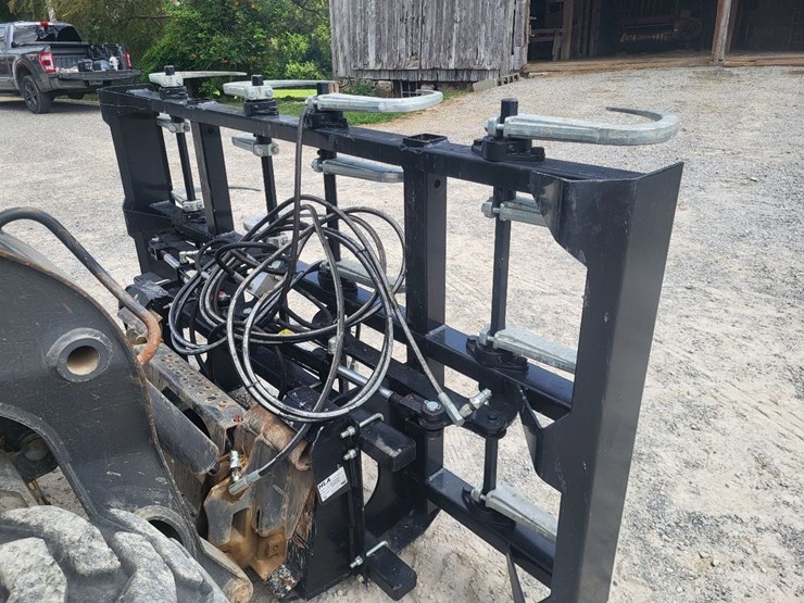 2018-marcrest-bg42-bale-grapple-w/skid-loader-mounting-plate-and-removable-bale-guard---one-owner-like-new-image-8