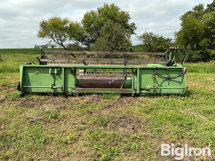 john-deere-216f-image-6