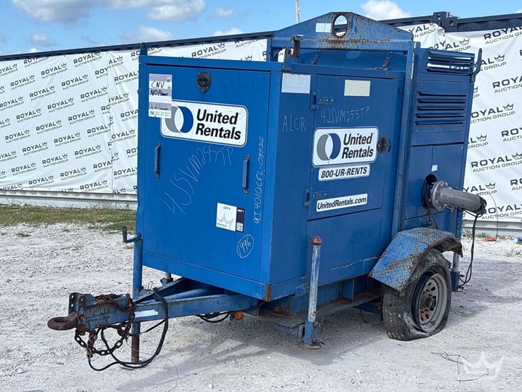 2016-thompson-pump-4in-self-priming-towable-trash-pump-image-1