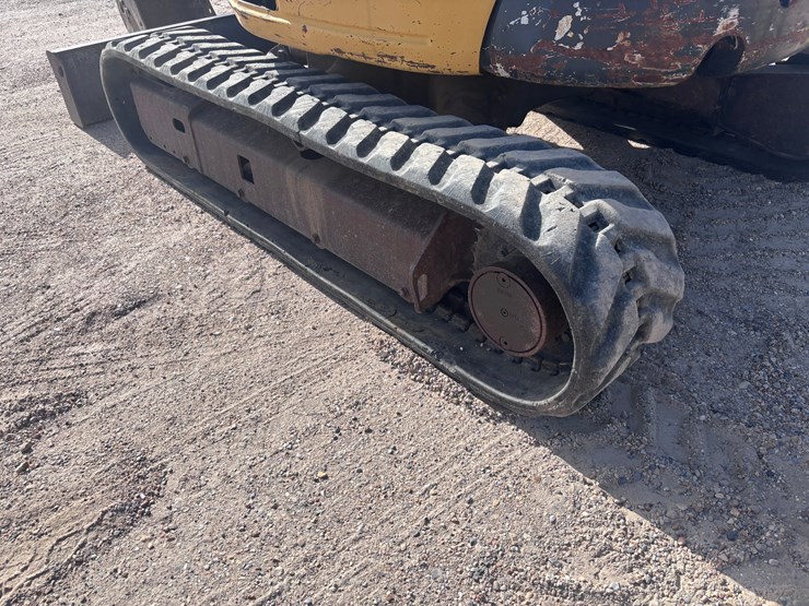 komatsu-pc35mr-image-18
