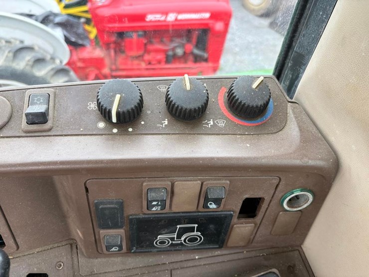 john-deere-6420-image-21