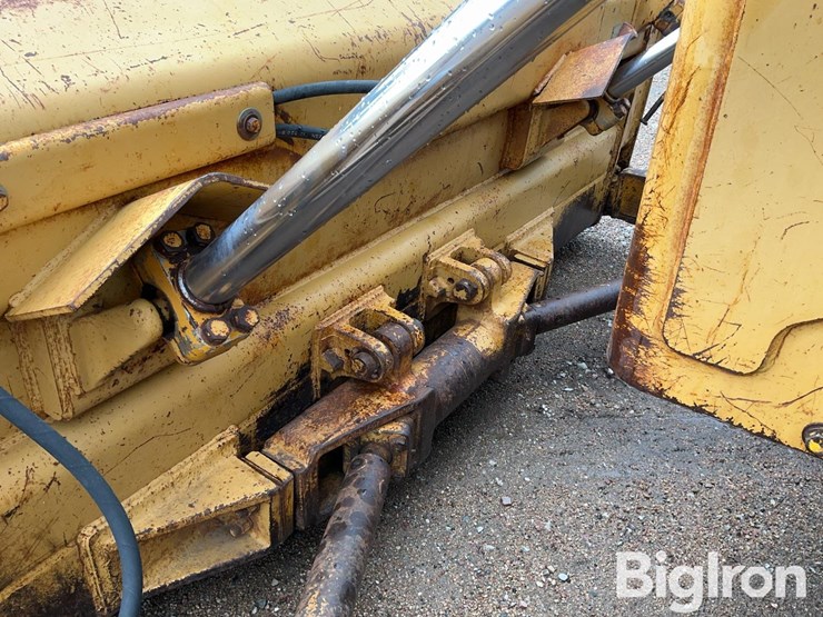 caterpillar-d6c-image-18