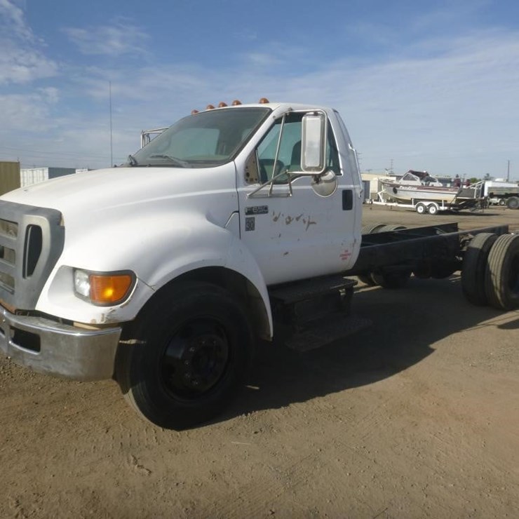 2007 FORD F650
