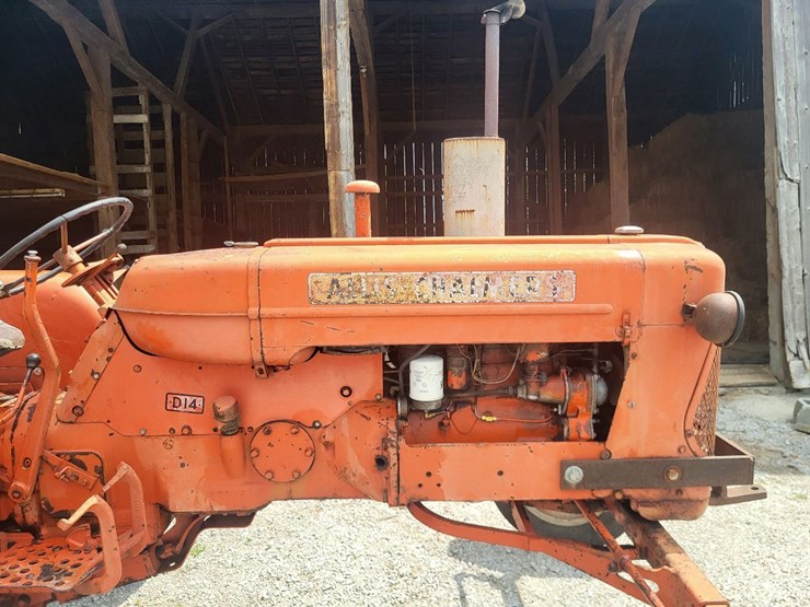 allis-chalmers-d14-tractor-image-34
