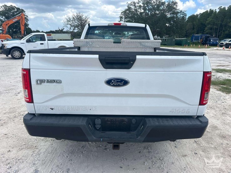 2017-ford-f150-image-24