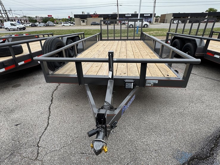 2026-bellwether-premier-16'-pipe-top-trailer-image-7