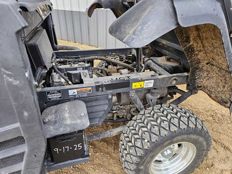 kubota-rtv900-image-17