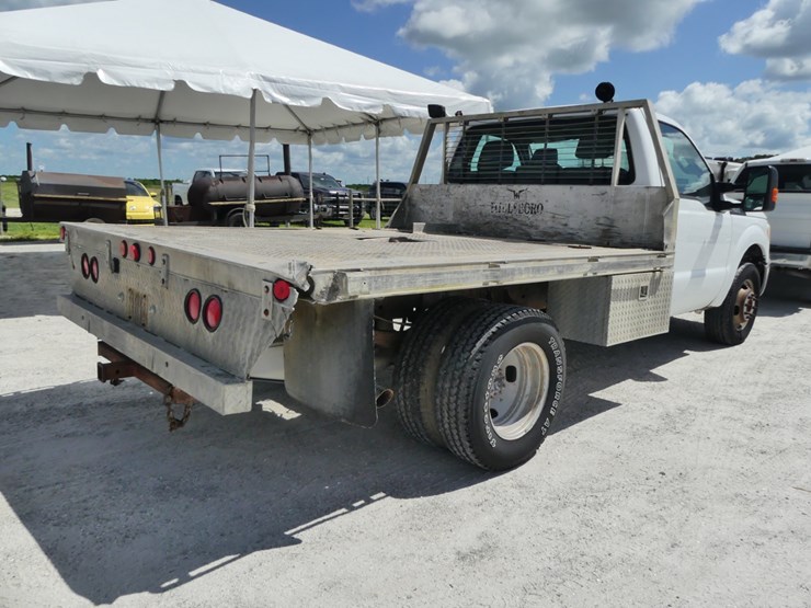 2012-ford-f350-xl-image-4