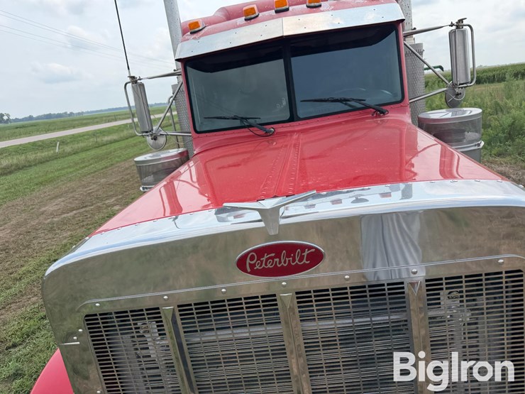 2005-peterbilt-379-image-12