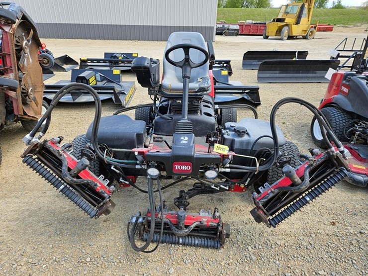 toro-reelmaster-5210-image-7