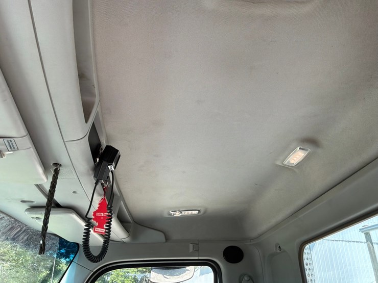 2018-kenworth-t680-image-65