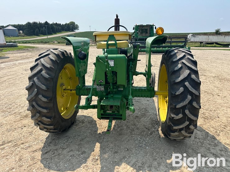 1970-john-deere-2520-image-6