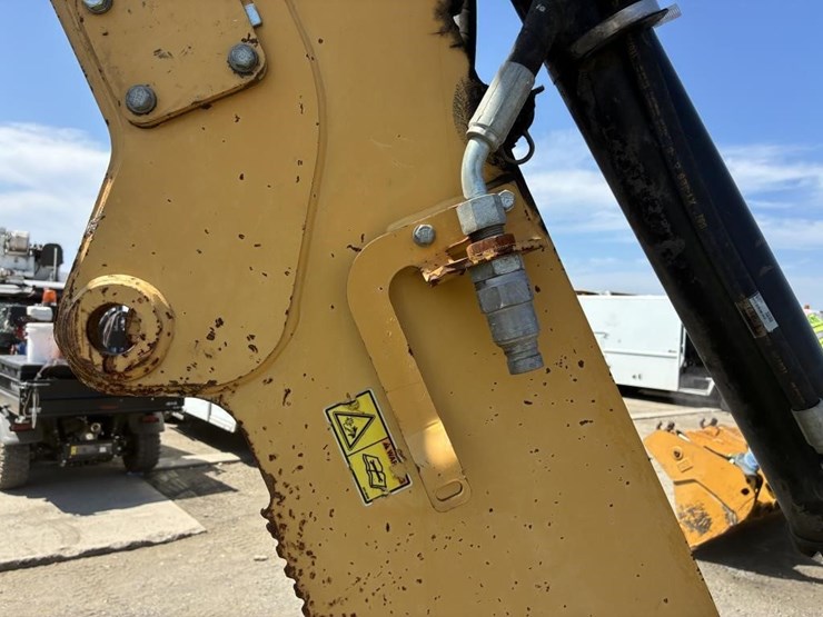 2008-caterpillar-430e-image-14