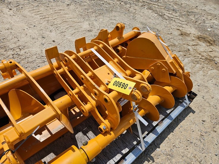 #6900-•-lapps-mini-excavator-attachment-set-image-11
