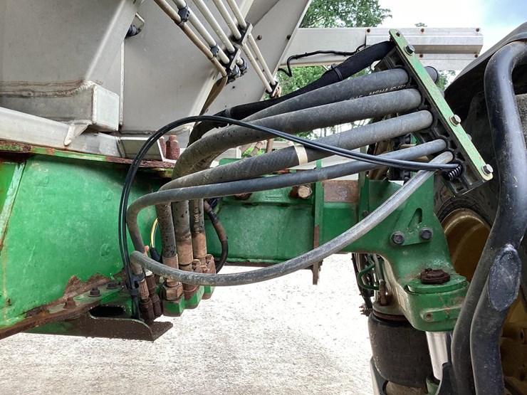 2020-john-deere-r4045-image-38