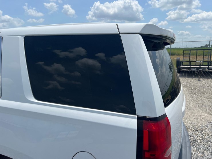 chevrolet-tahoe-image-17