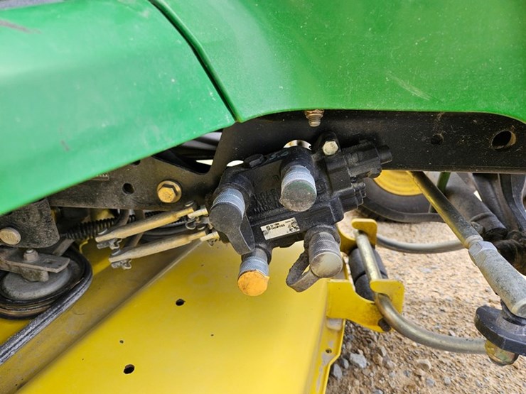john-deere-x724-image-17