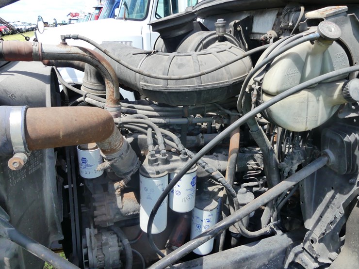 1997-mack-ch612-image-13