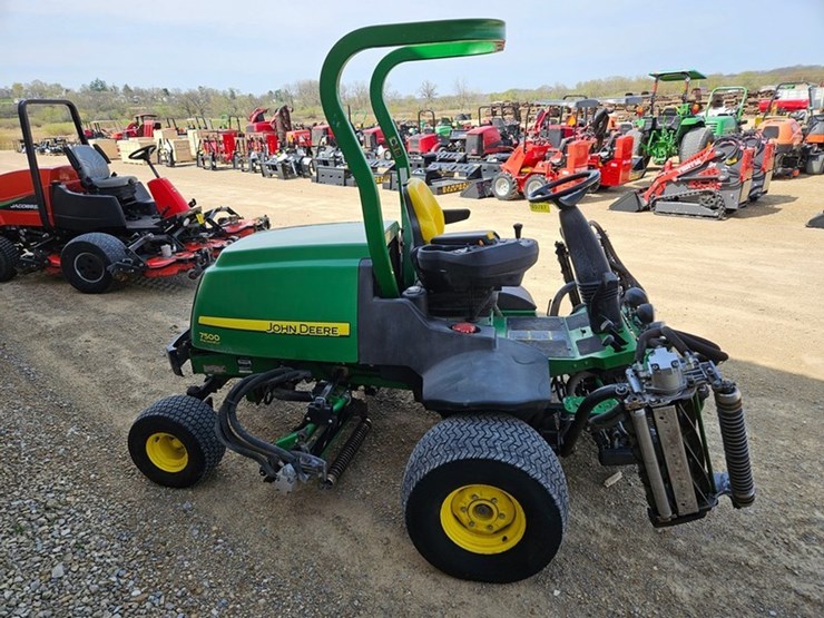 john-deere-7500-image-6