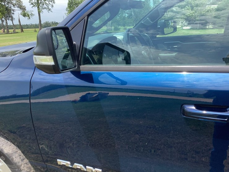 2021-dodge-1500-image-14