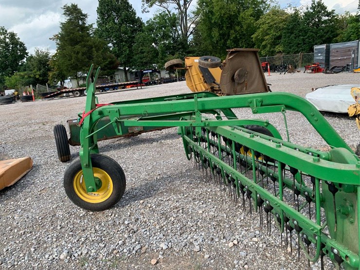 john-deere-hay-rake-image-10